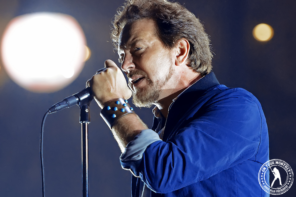 Eddie Vedder - Pearl Jam (Chesapeake Arena - Oklahoma City, OK) 11/16/13 // James Villa Photography
