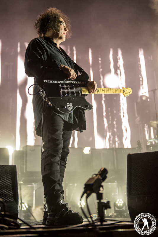 Robert Smith - The Cure (AAC - Dallas, TX) 5/1516 ©2016 James Villa Photography, All Rights Reserved